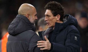 HLV Brentford được Pep Guardiola mời cà phê sau cuộc tranh cãi tại Carabao Cup