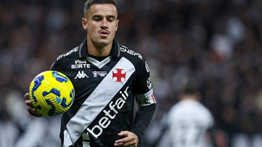 Trận chung kết lượt đi giữa Depay và Coutinho thiếu may mắn