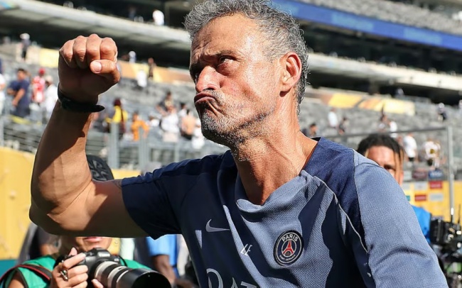 PSG lên kế hoạch ký hợp đồng vĩnh viễn với Luis Enrique sau thành tích cú ăn sáu