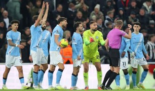 Guardiola nhận xét về Donnarumma: Cậu ta đã đủ chín chắn để tự suy rút kinh nghiệm.
