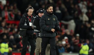 Man Utd phản ứng: Amorim tái sử dụng chiến thuật 3 hậu vệ trước Wolves
