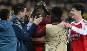 Madueke khiến fan Arsenal mê mẩn: Nụ cười chàng trai này thực sự quyến rũ