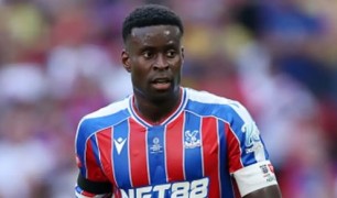 Marc Guehi ở lại Crystal Palace, ra đi tự do vào hè 2026