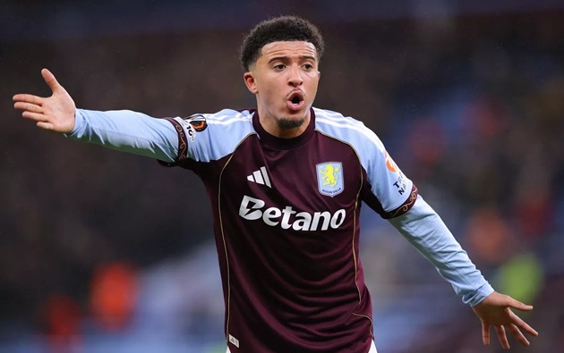 Jadon Sancho gây bão Aston Villa với phản ứng gây sốc tại Europa League
