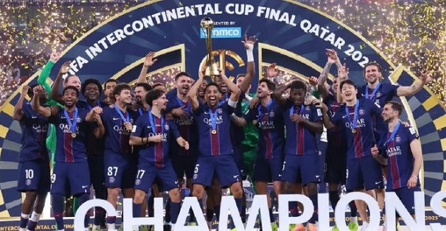 Safonov trở thành người hùng, Real Madrid gửi lời chúc mừng PSG sau trận thắng 6-0
