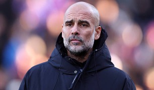 Pep Guardiola chỉ trích thái độ thi đấu của Cherki, Savinho trong trận đấu Carabao Cup