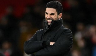 Arteta đứng trước tình huống khó khăn khi Declan Rice không thể thi đấu