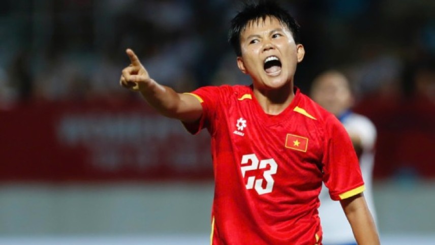 Bích Thùy không thể ngủ sau SEA Games: Trọng tài đã 'cướp' pha ghi bàn quan trọng nhất sự nghiệp của tôi