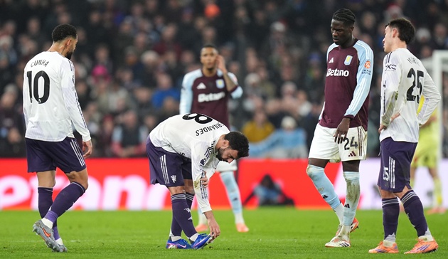 Ai sẽ là người thay thế Bruno Fernandes ở Man Utd: Mainoo hay Mount?