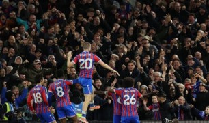 Guehi tỏa sáng, Crystal Palace đánh bại Fulham 2-1 để bứt phá vào top 4