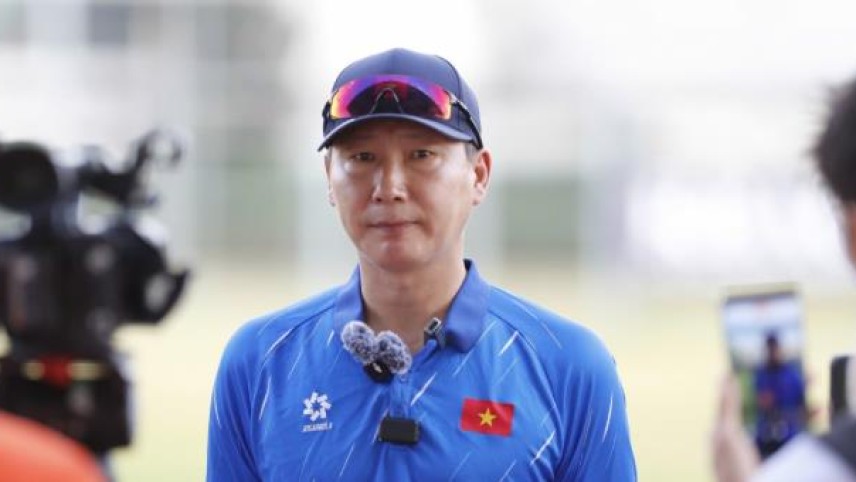 Bản tin bóng đá Việt ngày 12/12: Kim Sang-sik hướng tới trận chung kết, Đình Bắc chưa sánh bằng tiền đạo Thái Lan