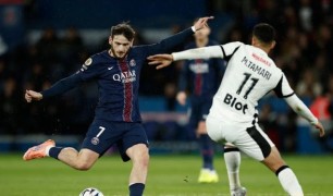 Kvaratskhelia tỏa sáng rực rỡ, giúp PSG nghiền nát Rennes với tỷ số 5-0 trên sân nhà Parc des Princes.