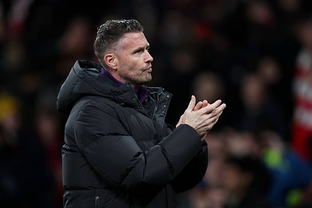 Rob Edwards chia sẻ nỗi tiếc thương sau trận thua đau của Wolves trước Arsenal