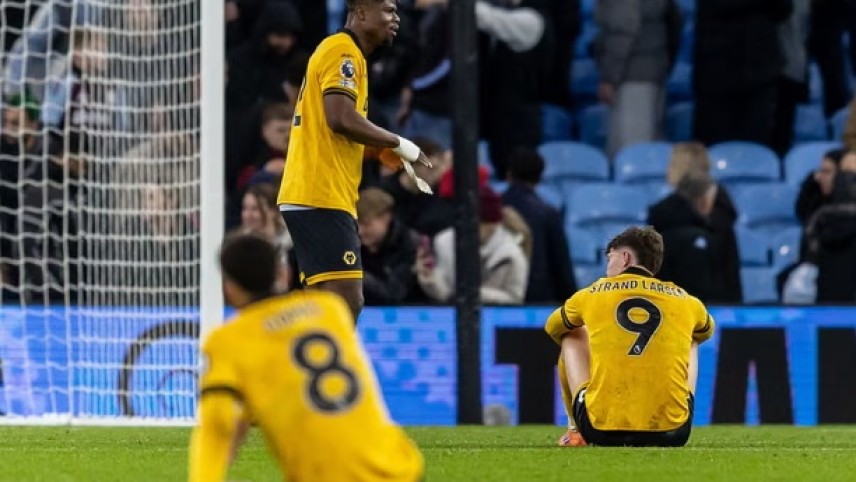 Wolves đứng trước nguy cơ lịch sử tăm tối sau 16 vòng đấu Ngoại hạng Anh