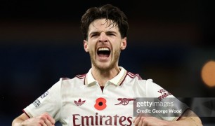 Arsenal thắng như dạo chơi trước Burnley