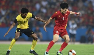 Chuyên gia đưa ra lời khuyên cho U22 Malaysia khi cùng nằm trong bảng đấu với Việt Nam.