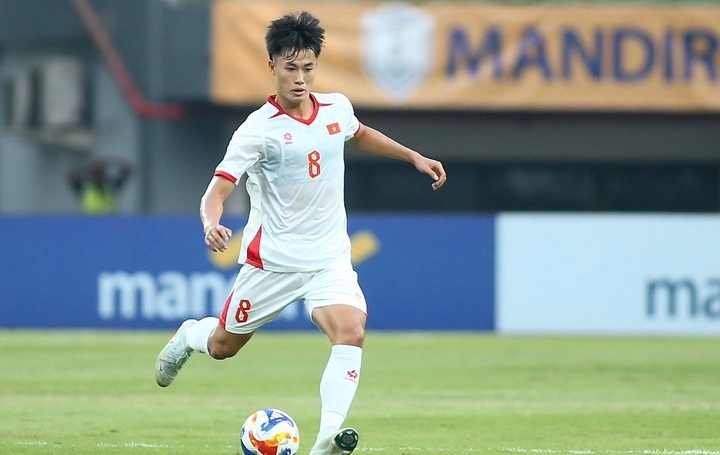 Tin không vui bất ngờ: Văn Trường sẽ không thể tham dự SEA Games 33 do phải tiến hành phẫu thuật.