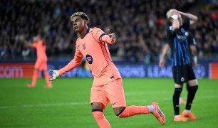 Barcelona thoát hiểm trong gang tấc trên đất Bỉ