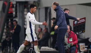 Ian Wright lên tiếng bảo vệ Jude Bellingham trong cuộc tranh cãi về phân biệt chủng tộc.