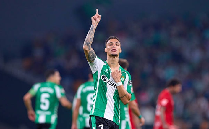 Từ La Liga đến Europa League: Antony xác lập vị thế ngôi sao hàng đầu tại Real Betis