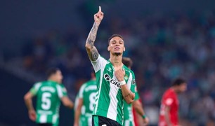 Từ La Liga đến Europa League: Antony xác lập vị thế ngôi sao hàng đầu tại Real Betis