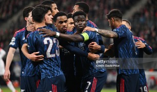 Arsenal nhảy lên nhì bảng sau chiến thắng 3–0 trước Slavia Prague
