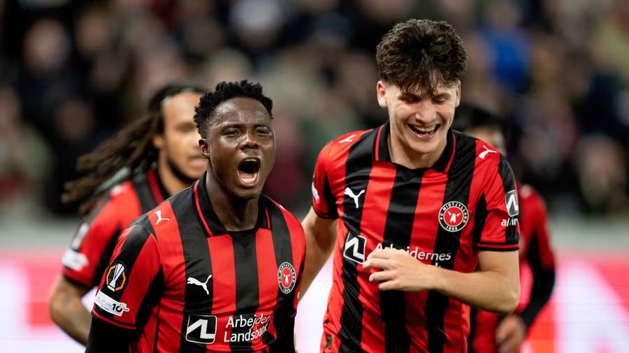 Bất ngờ với đội duy nhất toàn thắng tại Europa League