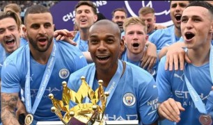 Fernandinho tuyên bố giải nghệ khi bước sang tuổi 40: Tôi đã mất đi động lực.