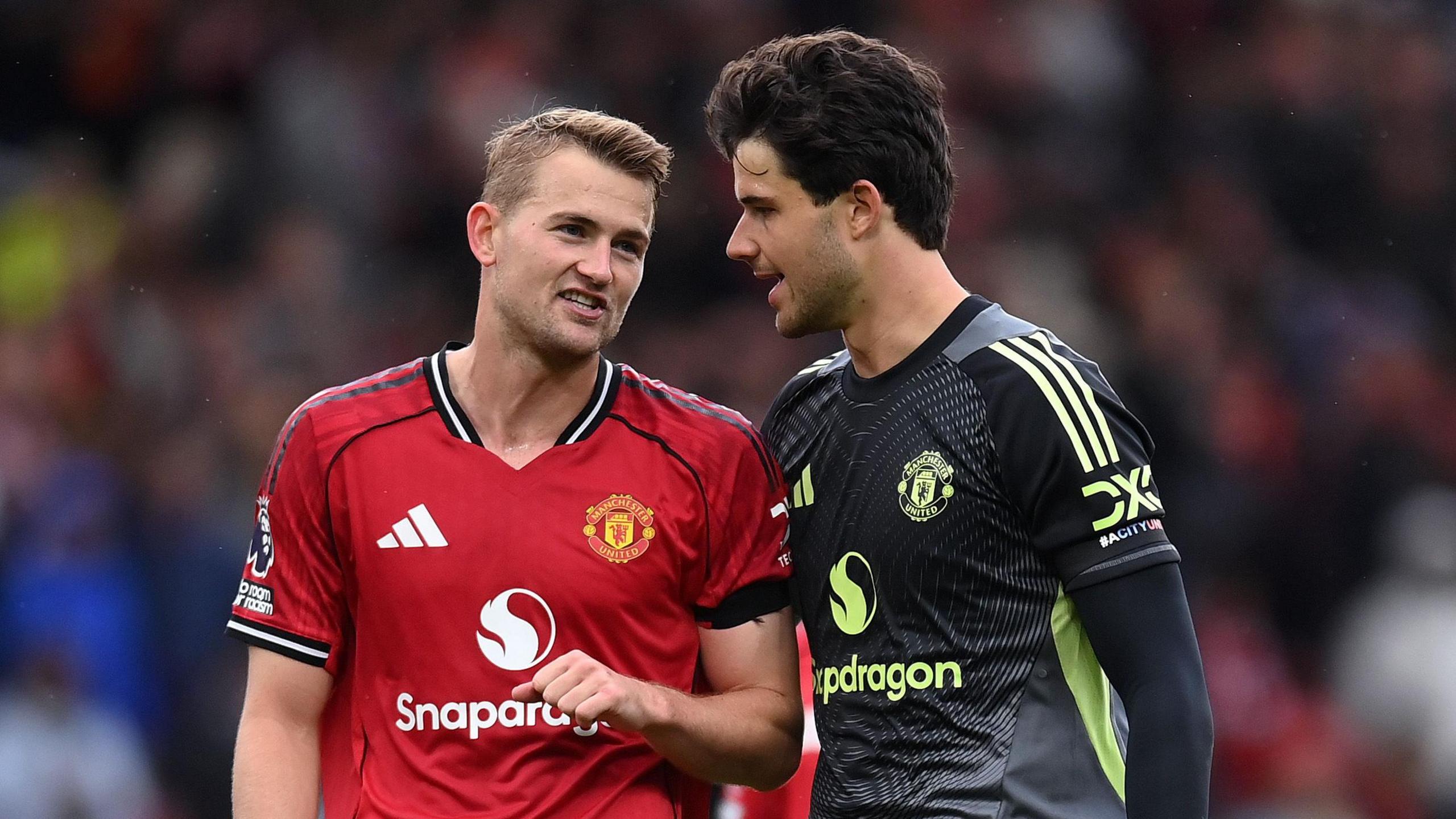 Lammens từ chối việc được so sánh với Schmeichel
