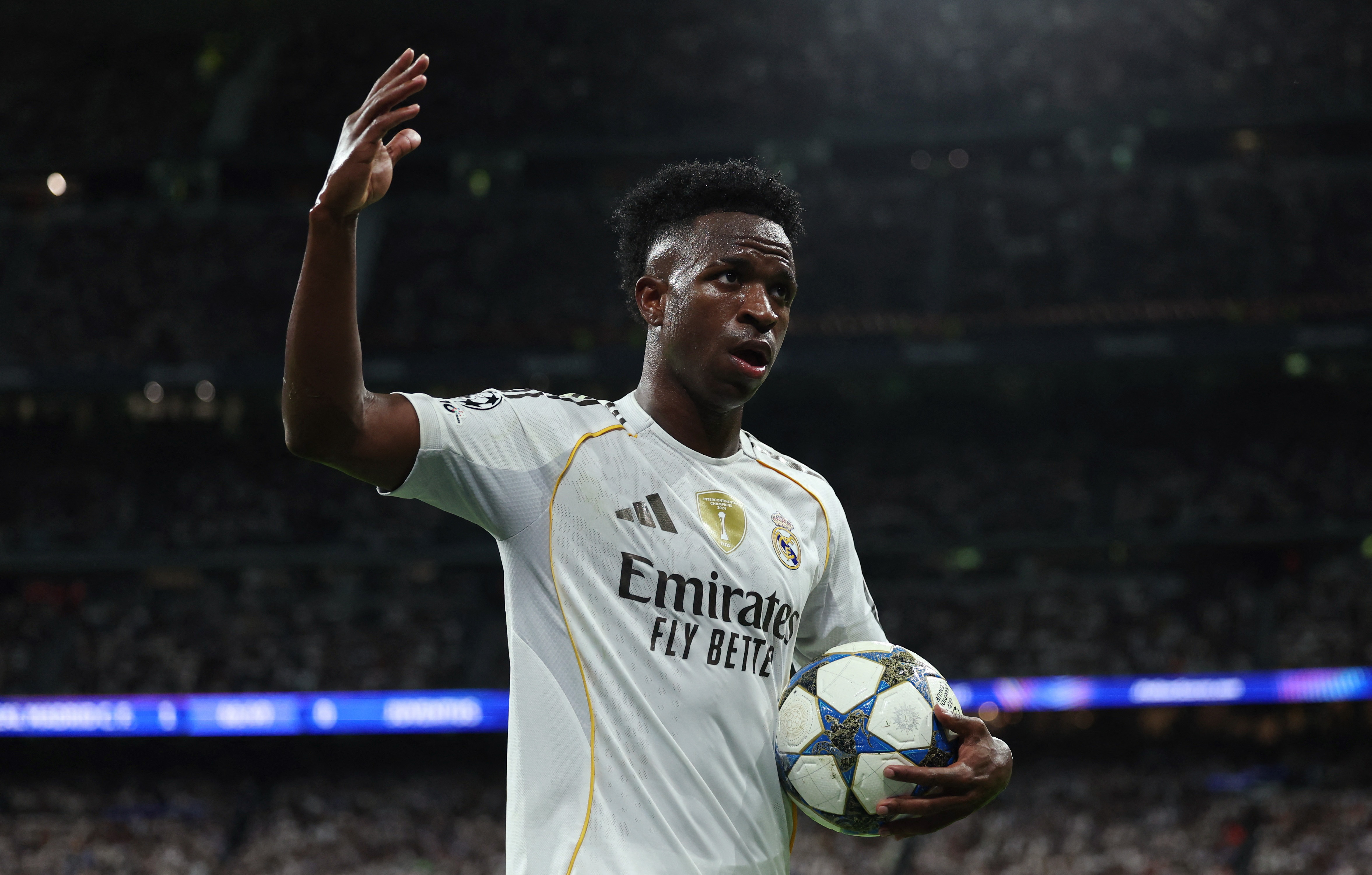 Mâu thuẫn hạ nhiệt: Xabi Alonso tha thứ cho Vinicius, gửi thông điệp đến toàn đội hình Real