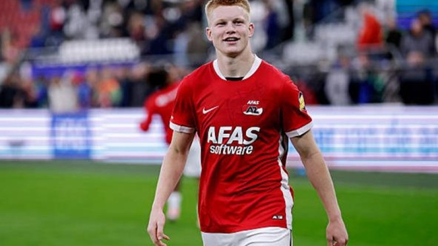 Chelsea và Real Madrid đua tranh giành chữ ký của Kees Smit