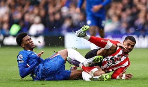 Chelsea gục ngã: Lỗi lầm cá nhân hay vấn đề về hệ thống?