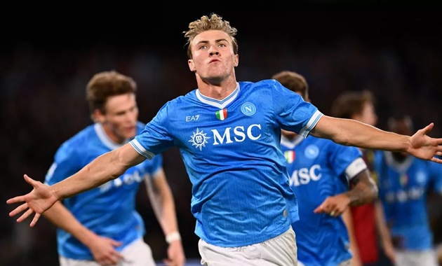 Man Utd kết thúc cuộc đàm phán với Napoli về tương lai của Hojlund.