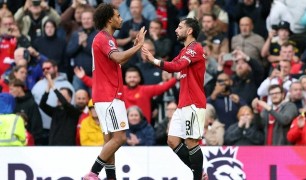 Bruno Fernandes chỉ cách giúp Zirkzee tỏa sáng