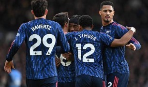 Arsenal: Quên Man City, tự quyết vận mệnh