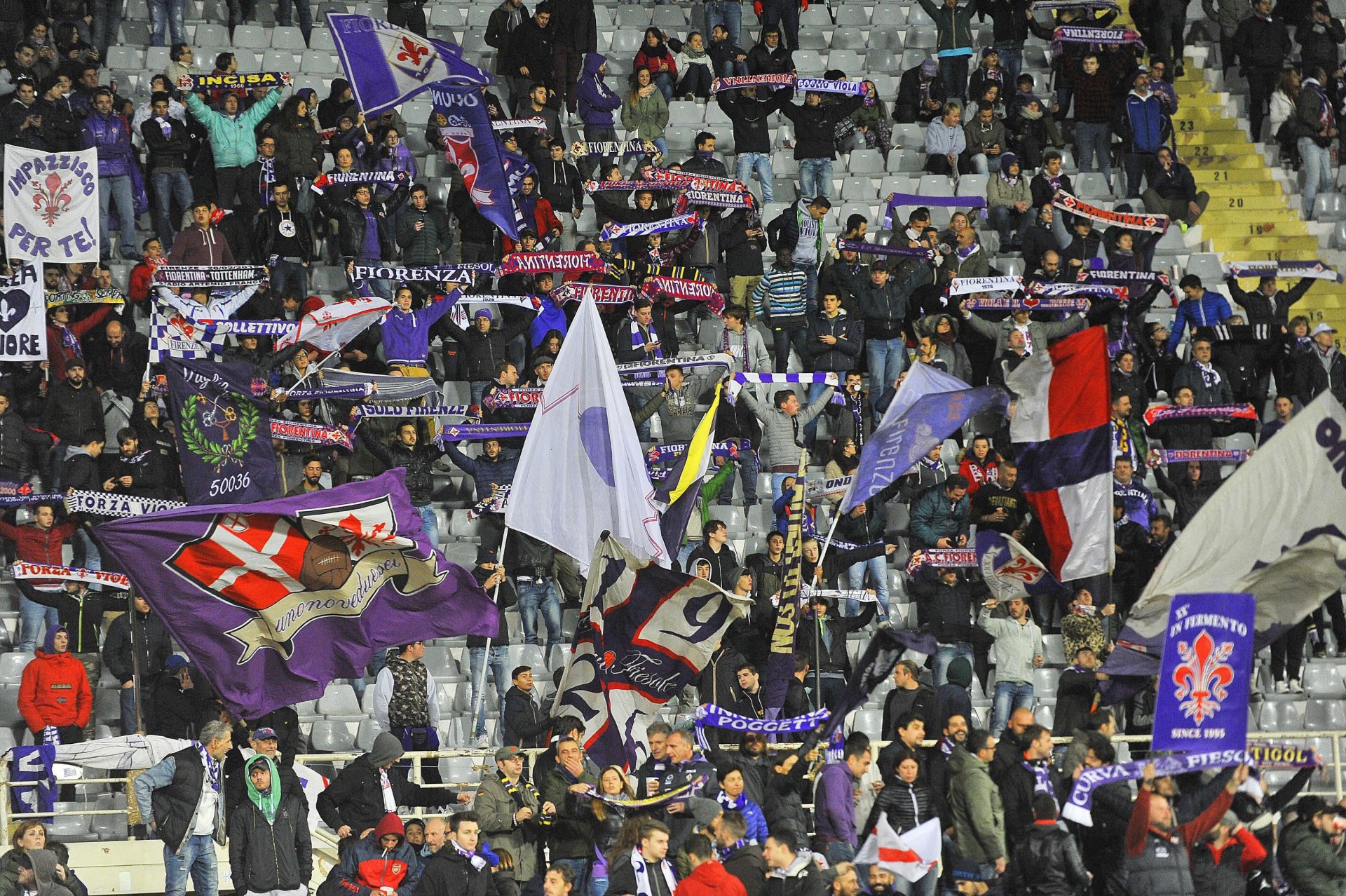 Fiorentina mở đường sinh tồn bằng canh bạc Kosta Nedeljkovic