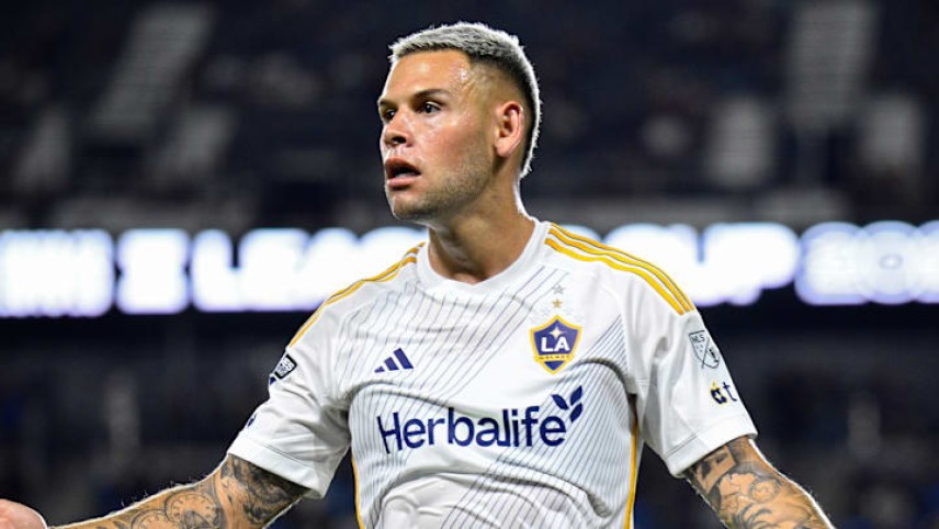 Quyết định chuyển nhượng gây sốc của LA Galaxy