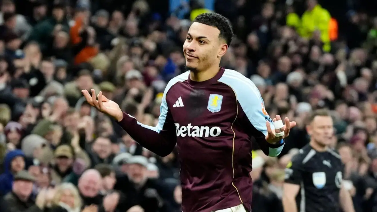 Aston Villa chọn người thay Rogers