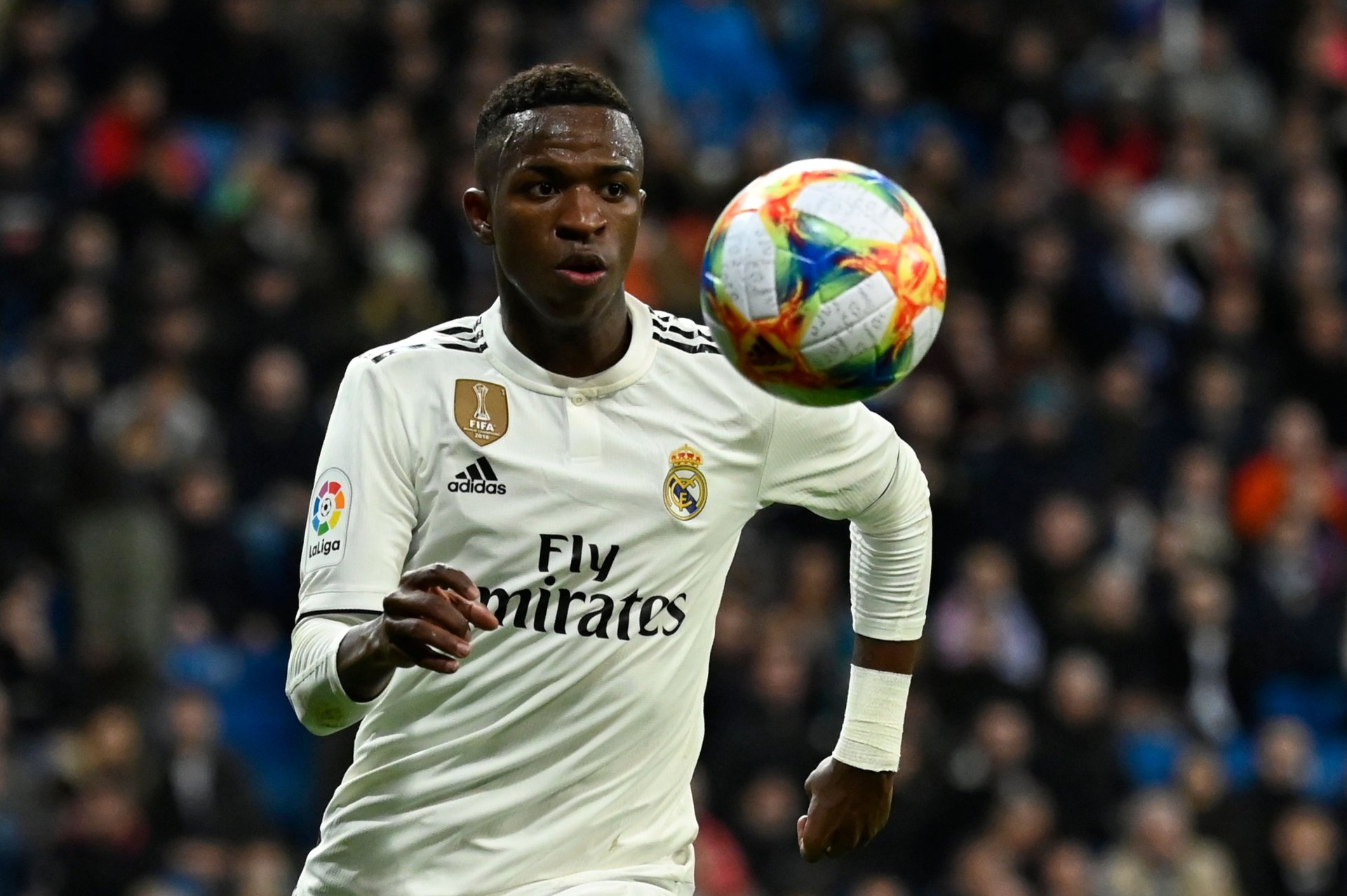 Chelsea tranh Vinicius Junior với Arsenal