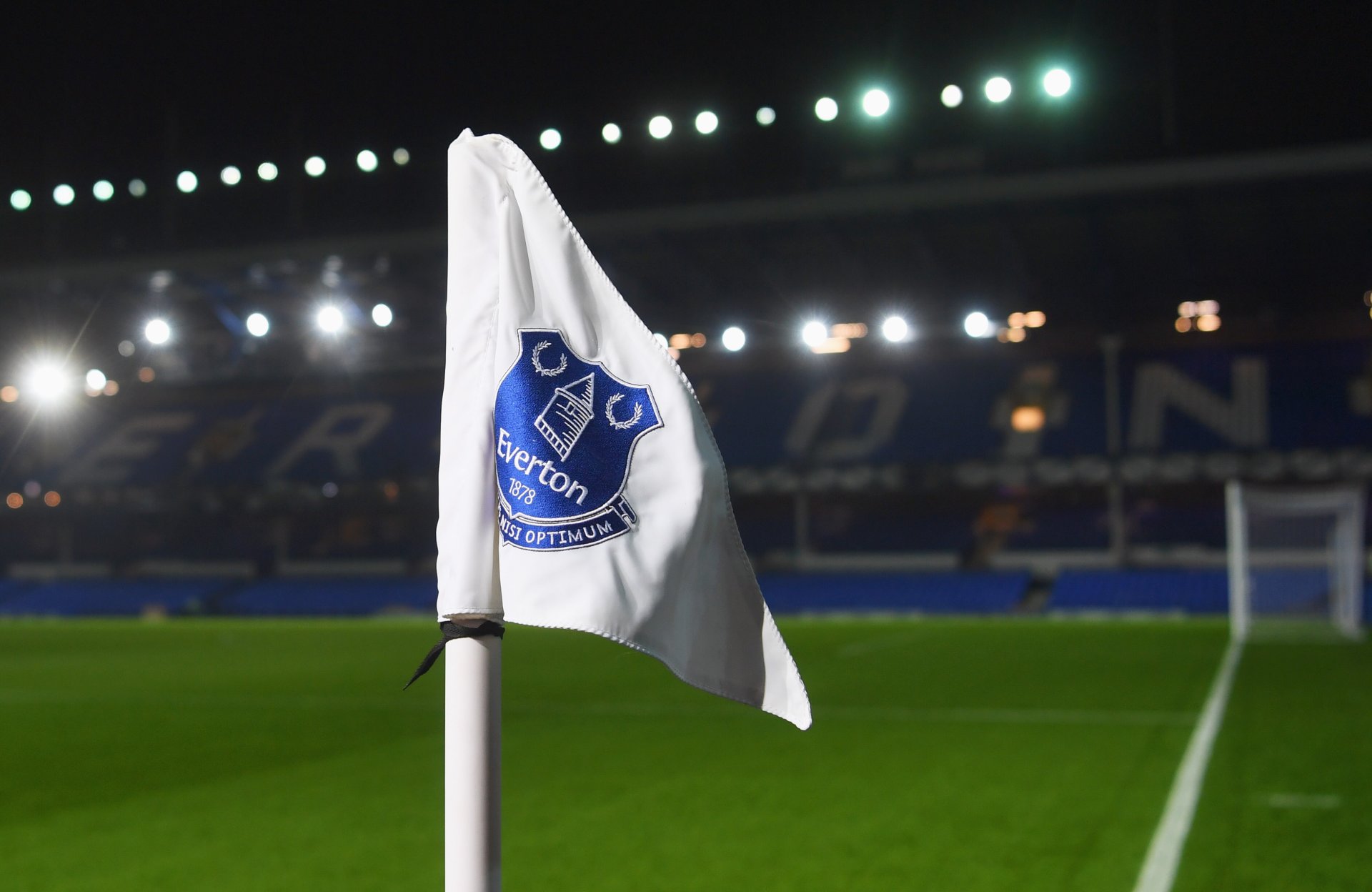 Everton sắp chiêu mộ Juanlu Sanchez