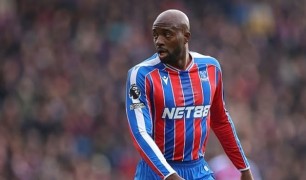 Palace đòi 40 triệu bảng mới bán Mateta