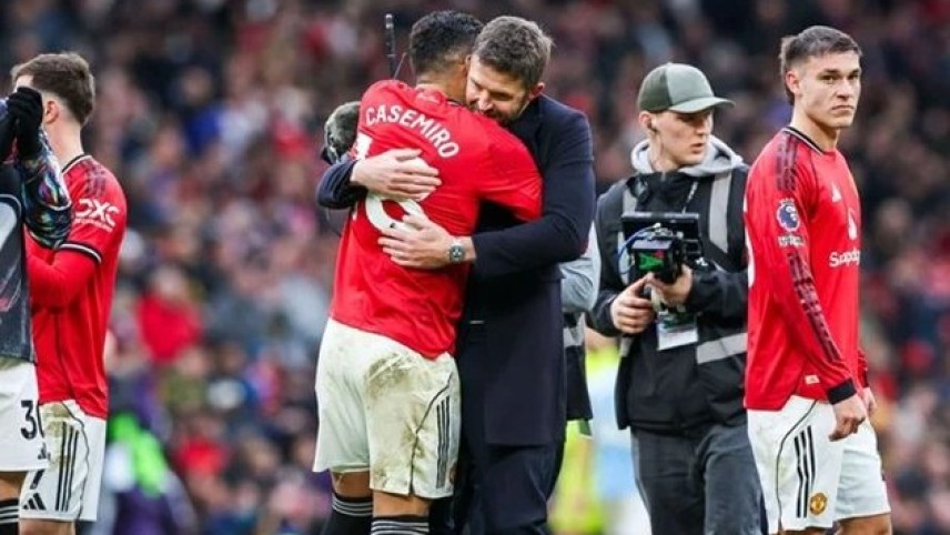 Carrick và Casemiro giúp MU hồi sinh