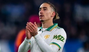 Liverpool bán Robertson cho Tottenham, gọi lại Tsimikas