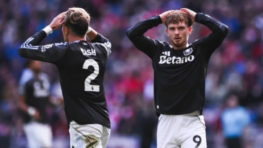 Liverpool tính toán gia hạn hợp đồng với Gravenberch, Elliott gặp khó khăn tại Aston Villa