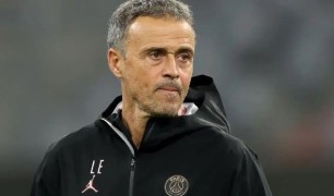 HLV Luis Enrique gây sốc khi khước từ hợp đồng dài hạn với PSG