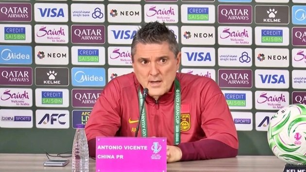 HLV Puche hé lộ bí quyết kiểm soát bóng hạ U23 Việt Nam