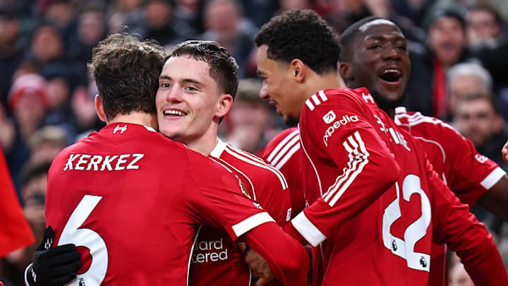 FA Cup trở lại: Liverpool và Arsenal không được phép sẩy chân