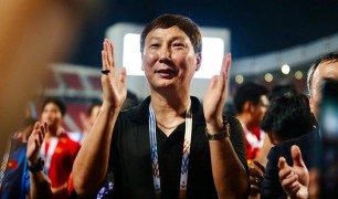 Bóng đá Việt Nam 4/1: HLV Kim Sang-sik được khen ngợi; U23 Thái Lan đối mặt thách thức