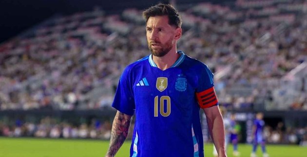 Scaloni thừa nhận Messi chưa quyết định tham dự World Cup 2026