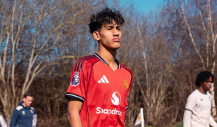 Rashford ca ngợi tài năng 15 tuổi của MU